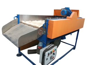 Установка сухой чистки корнеплодов – современная машина, предназначенная для эффективного удаления загрязнений с поверхности овощей без использования воды.