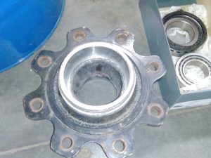 Восстановленная ступица разбрасывателя минеральных удобрений